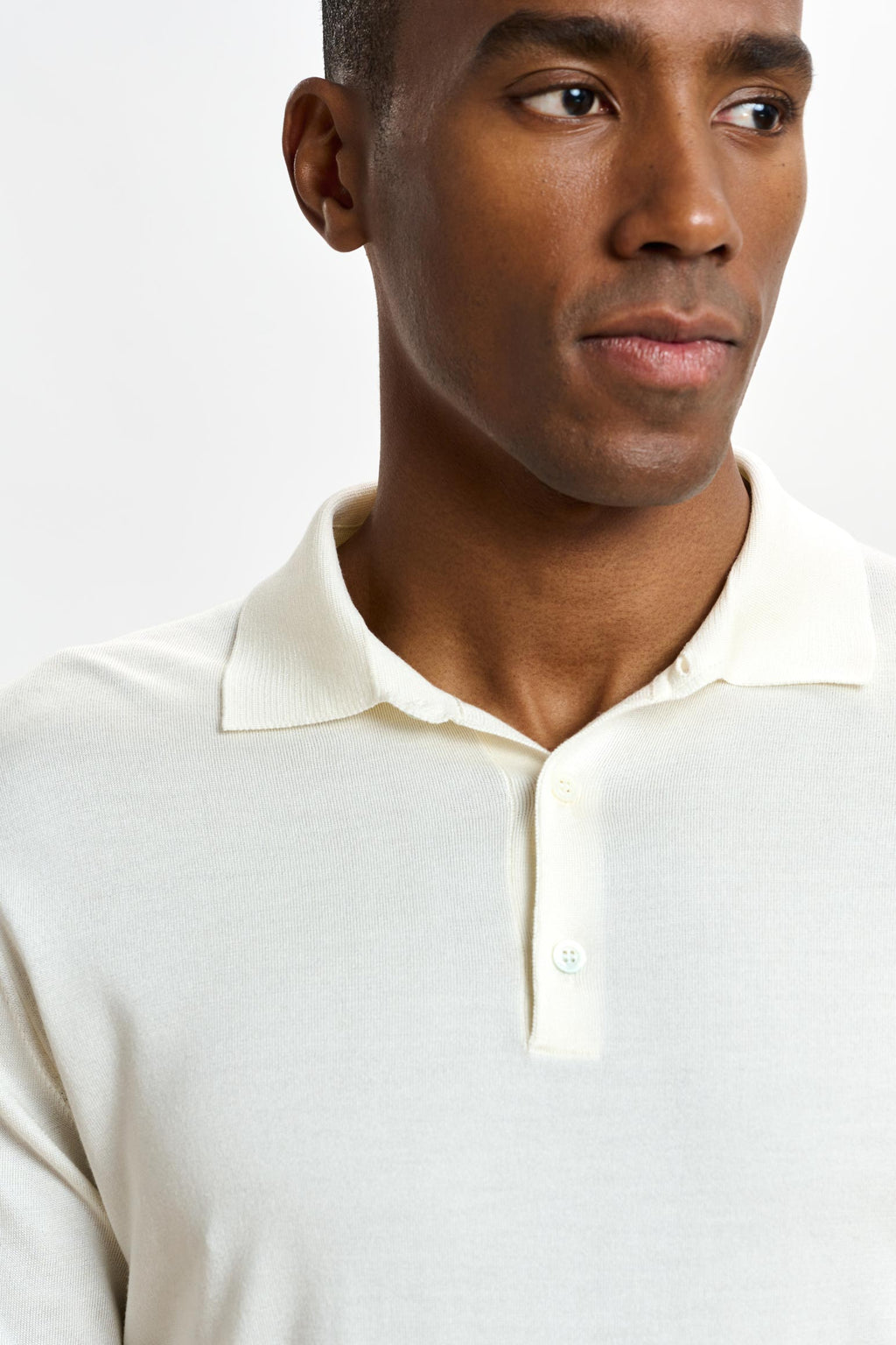 Cream Silk Knitted Kendal Short Sleeve 3 Button Polo Shirt — detail 2