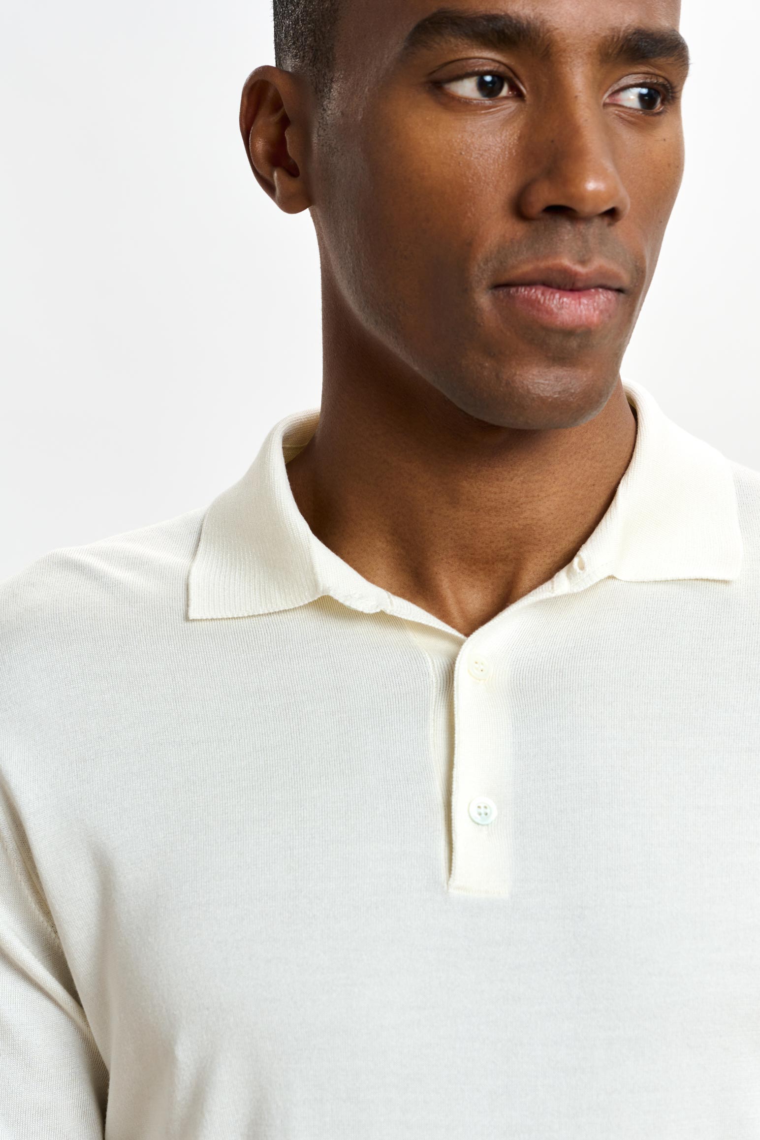 Cream Silk Knitted Kendal Short Sleeve 3 Button Polo Shirt — detail 2