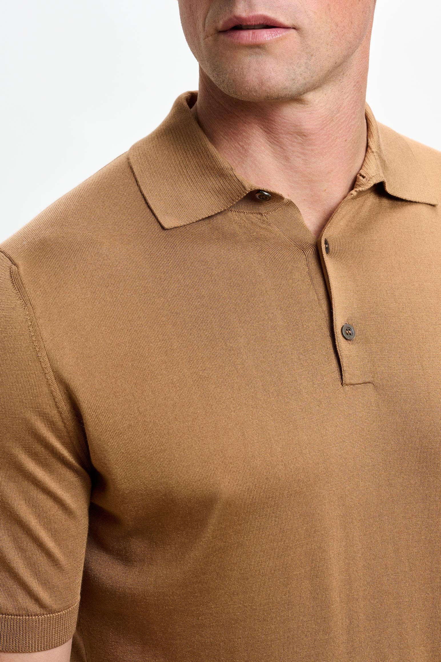 Tobacco Silk Knitted Kendal Short Sleeve 3 Button Polo Shirt — detail 3