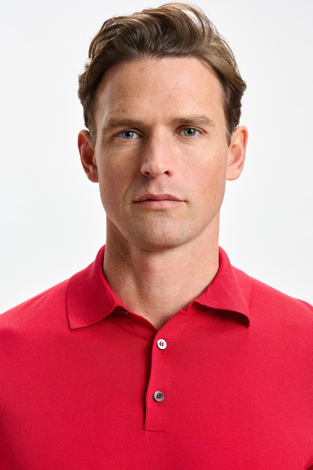 Carmine Silk Knitted Kendal Short Sleeve 3 Button Polo Shirt — detail 2