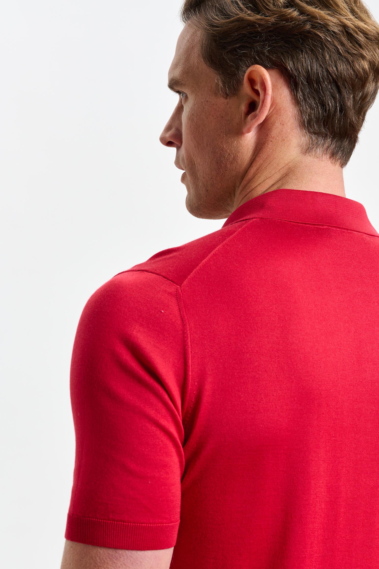 Carmine Silk Knitted Kendal Short Sleeve 3 Button Polo Shirt — detail 4