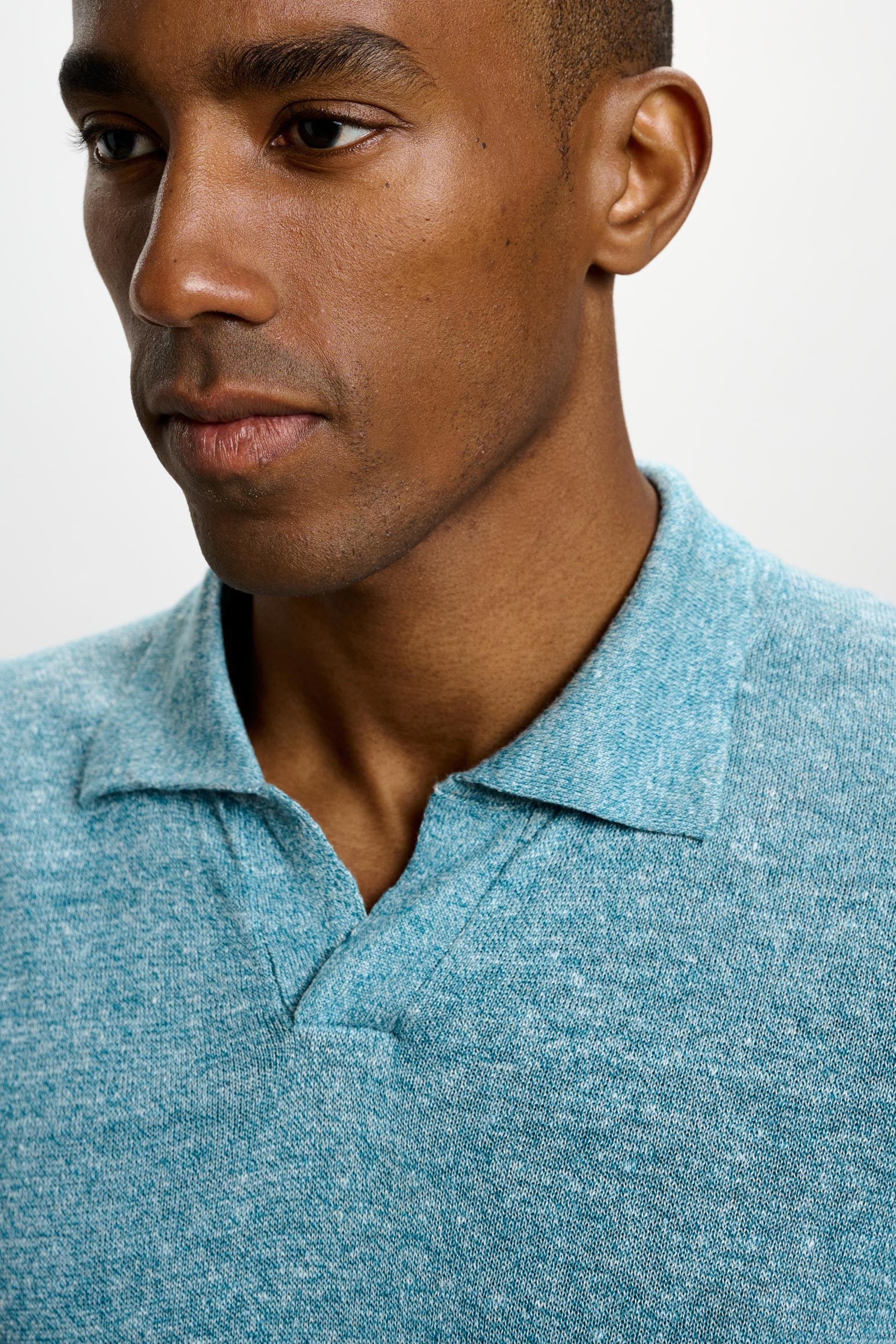 Turquoise Blue Silk Knitted Short Sleeve Open Collar Cawdor Polo Shirt — detail 2