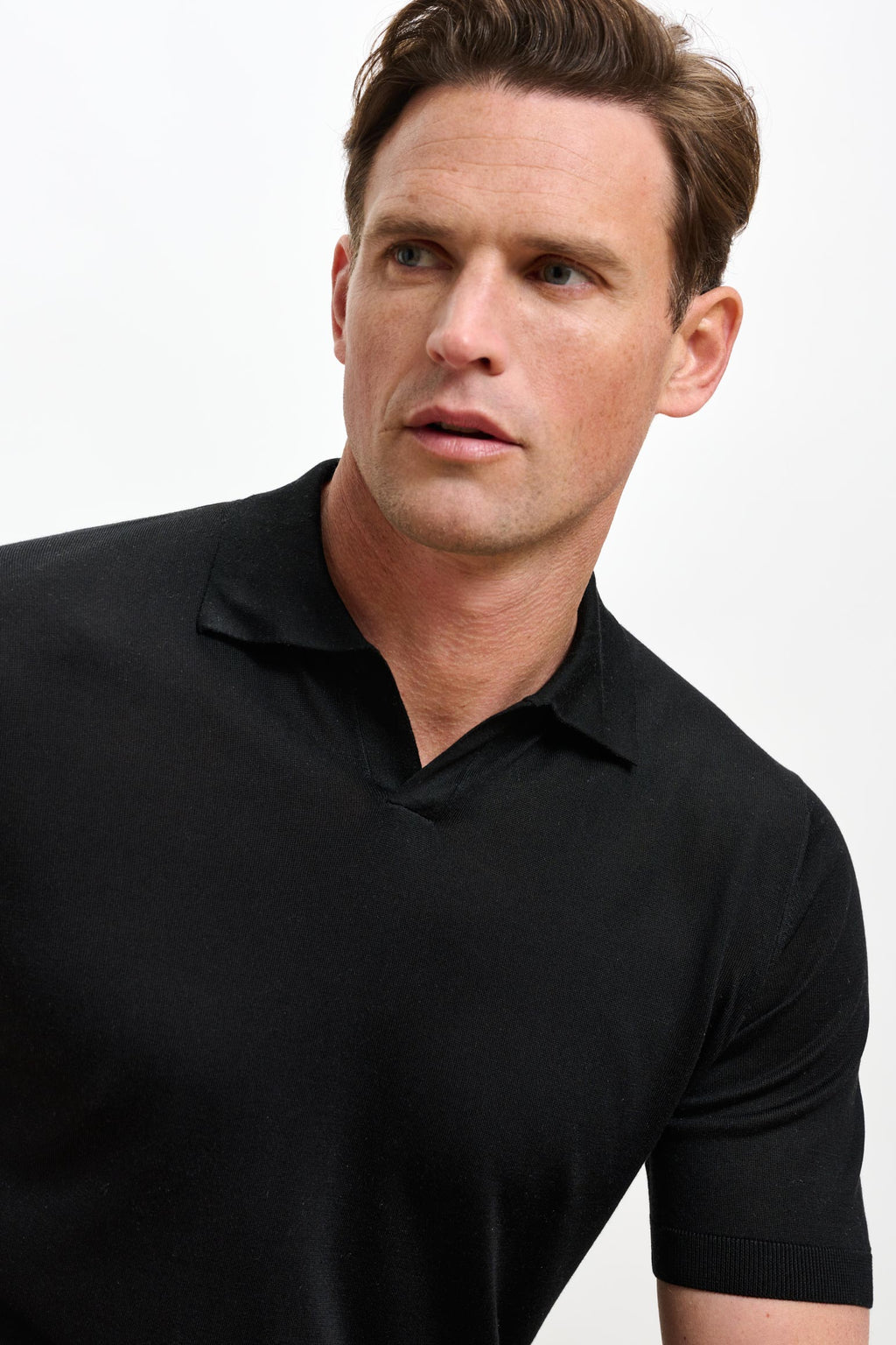 Black Silk Knitted Short Sleeve Open Collar Cawdor Polo Shirt — detail 1