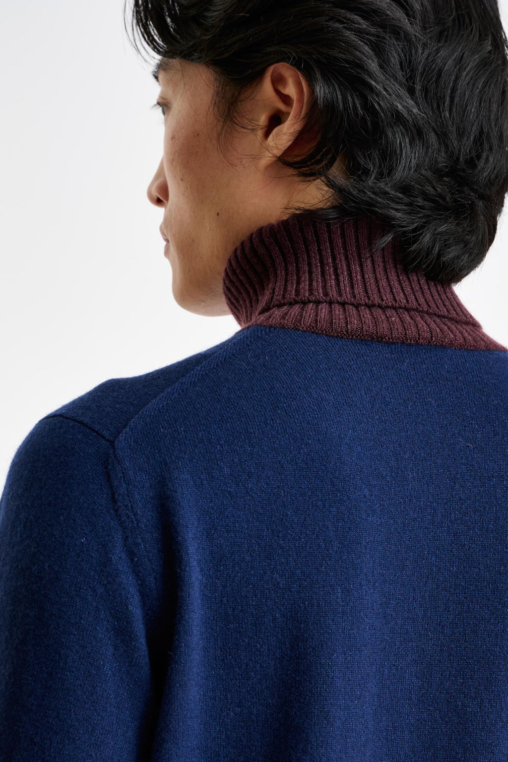 Neptune Blue 100% Cashmere Crawley Rollneck Knit — detail 3