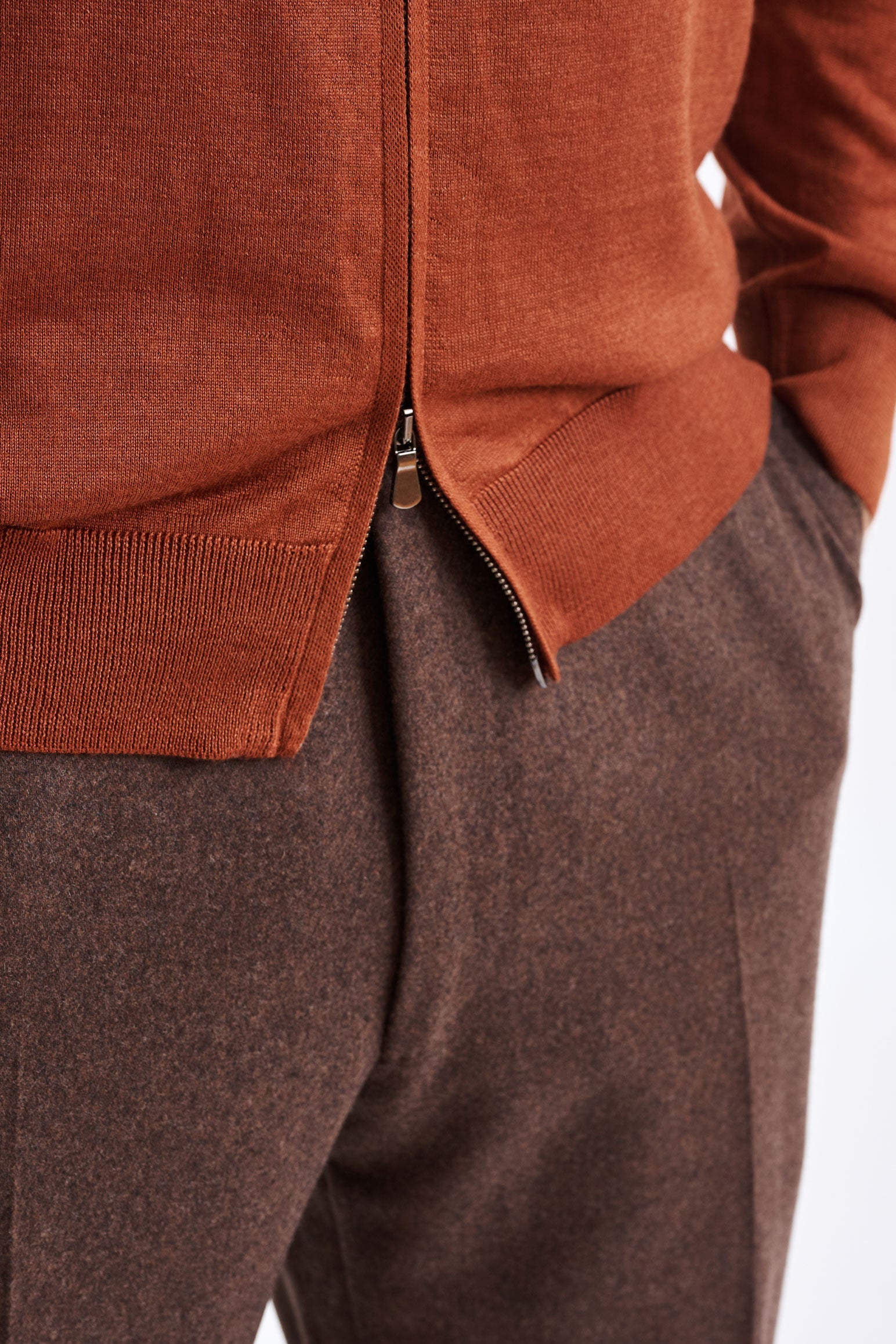 Intense Rust Cashmere & Silk Repton Fullzip Sweater — detail 4
