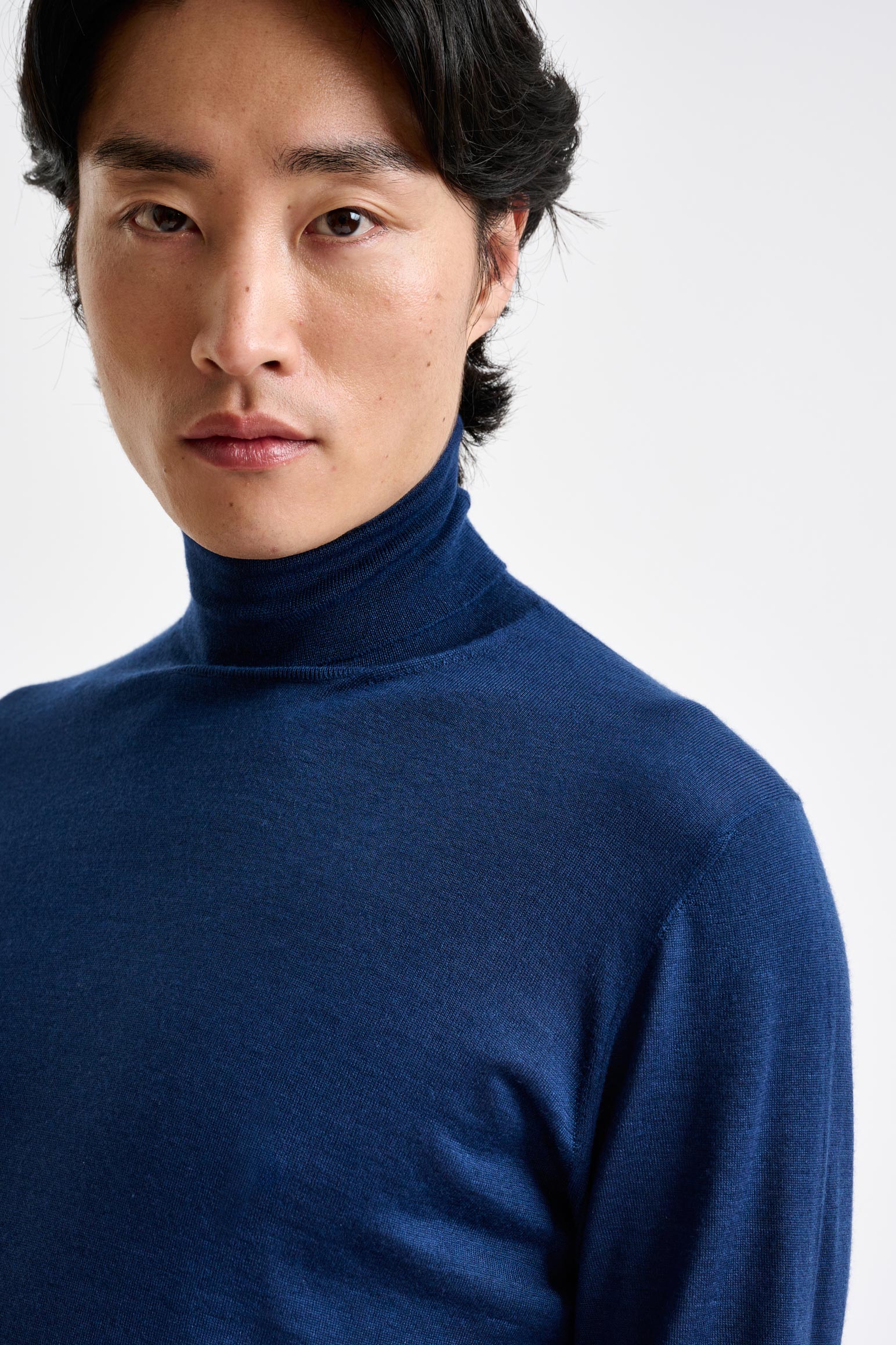 Neptune Blue Cashmere & Silk Blend Telford Turtleneck Sweater — detail 1