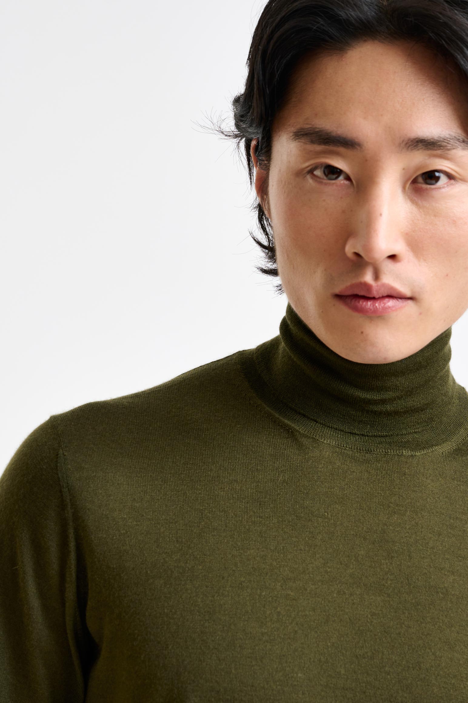 Olive Green Cashmere & Silk Blend Telford Turtleneck Sweater — detail 3