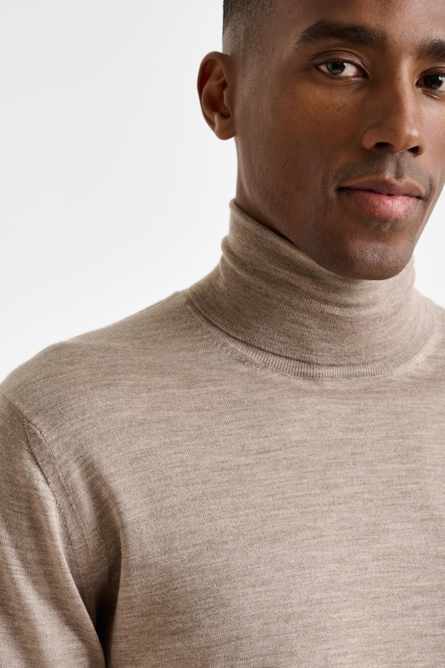 Dune Melange Cashmere Merino Silk Blend Telford Turtleneck Sweater — detail 1