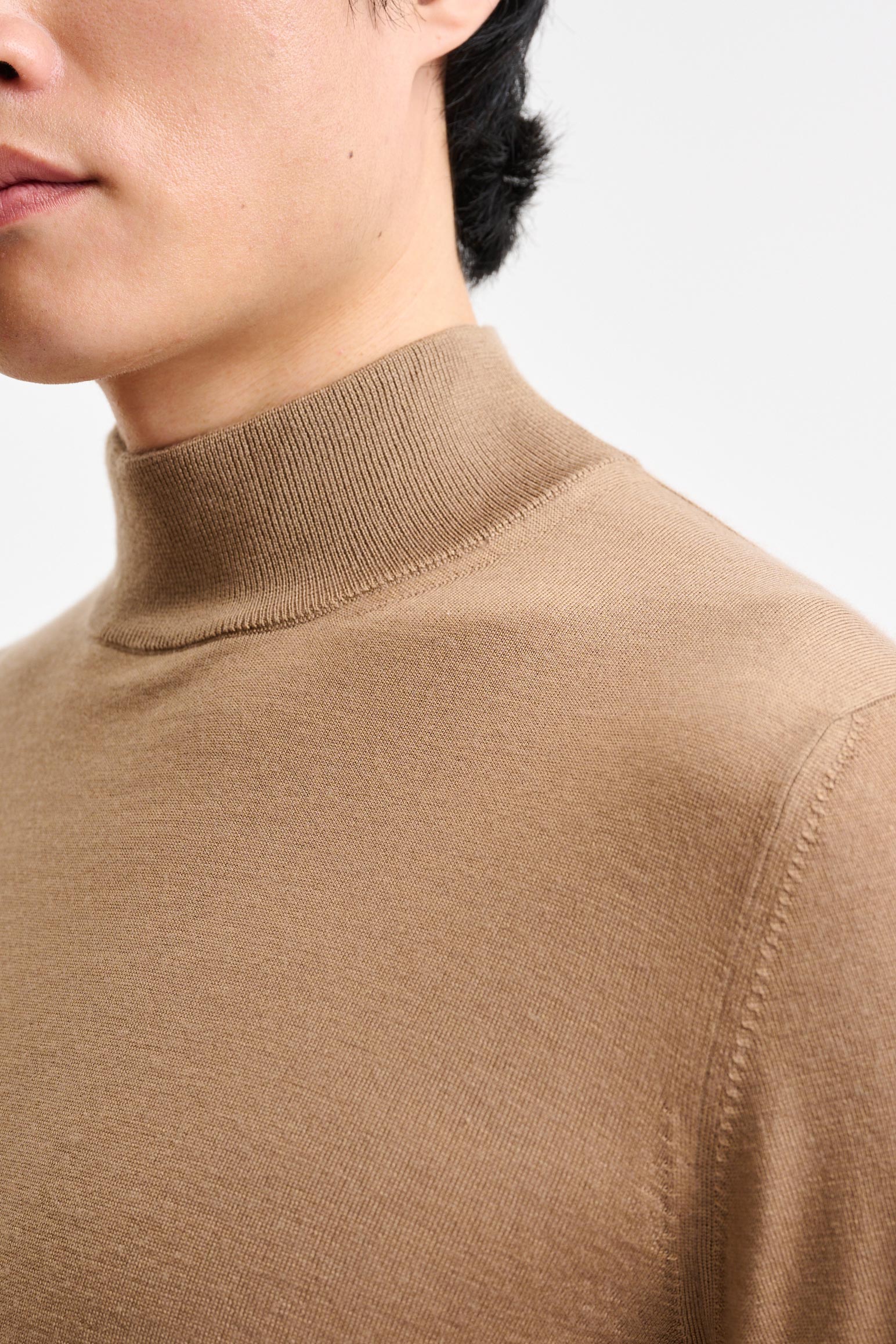 Camel Cashmere & Merino Silk Ramsey High Crew Knitwear — detail 1