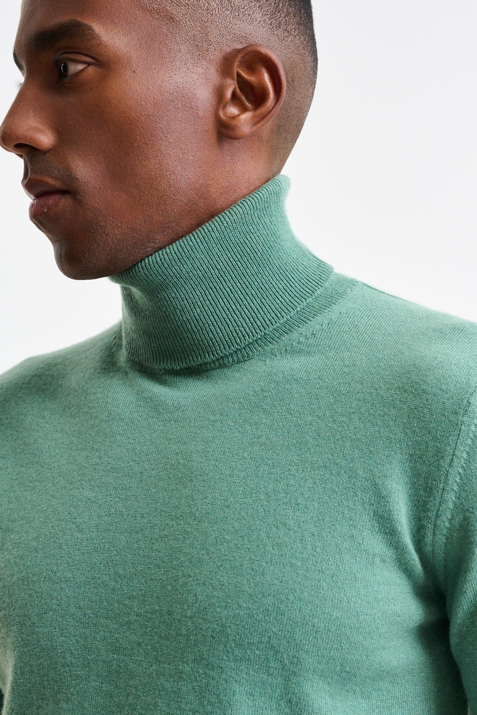 Frosty Spruce Cashmere Drumberg Rollneck Knitwear — detail 1