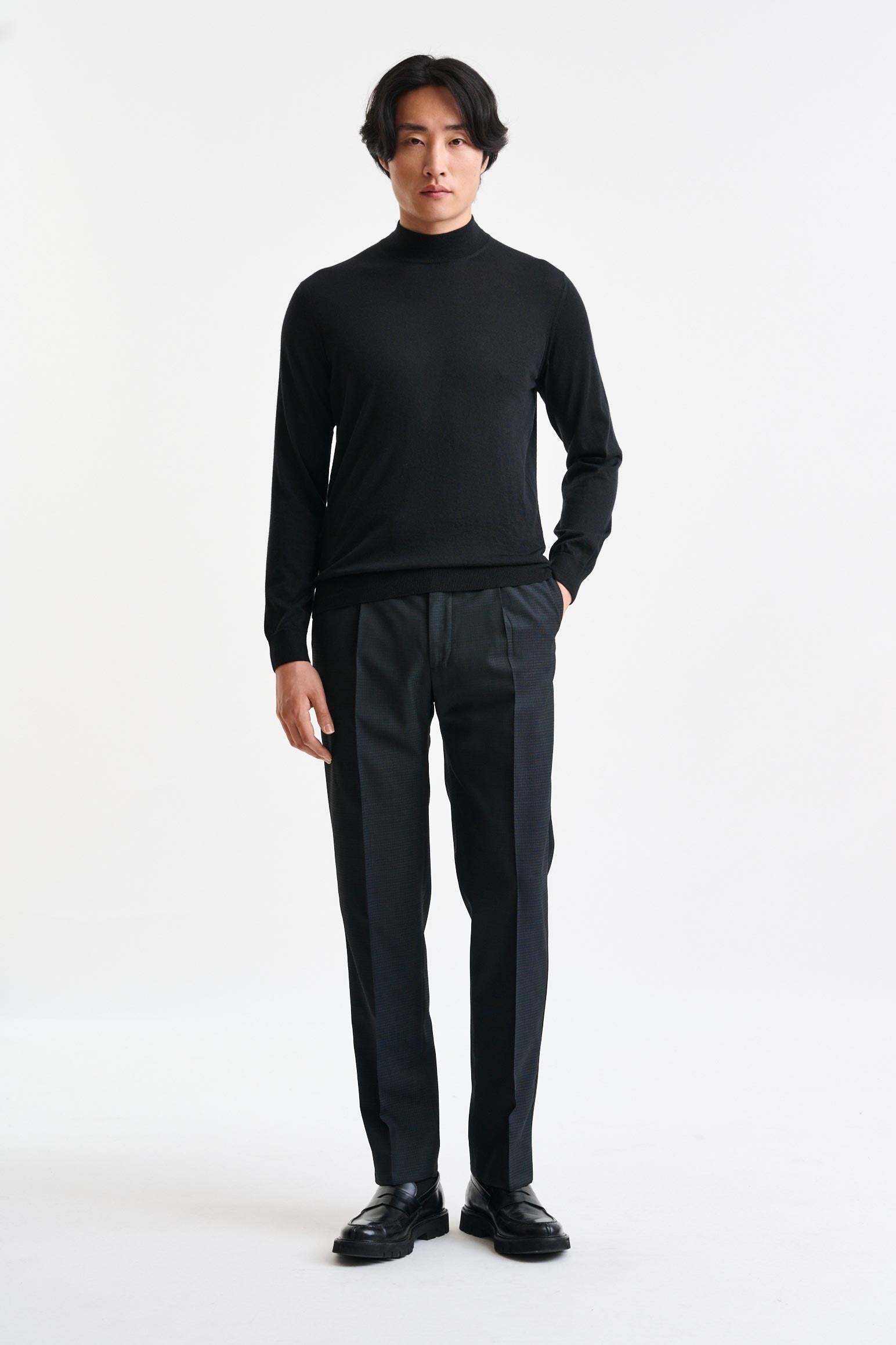Black Cashmere & Merino Silk Ramsey High Crewneck Knitwear — detail 1
