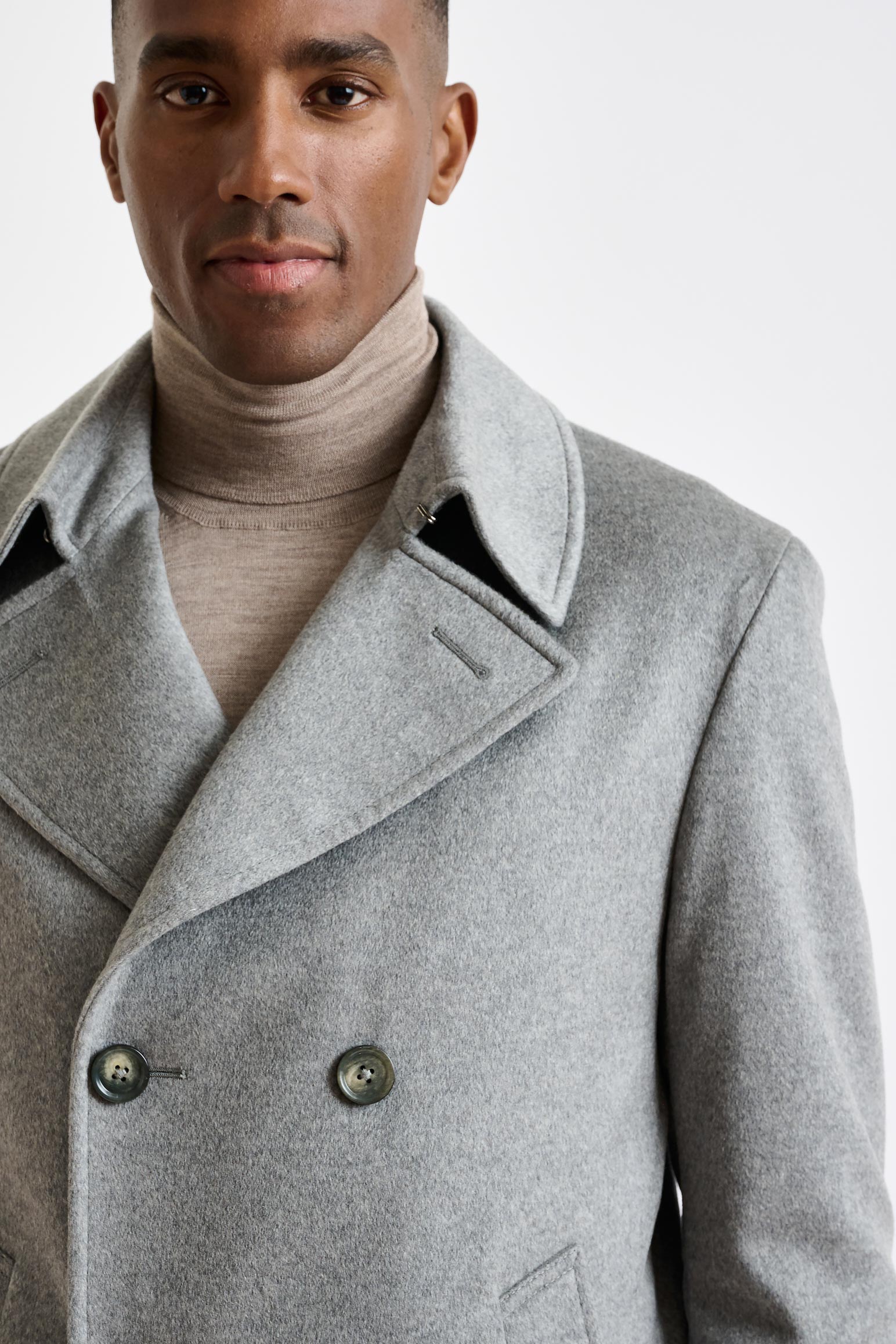 Grey 100% Cashmere Nelson Peacoat Zeus — detail 1