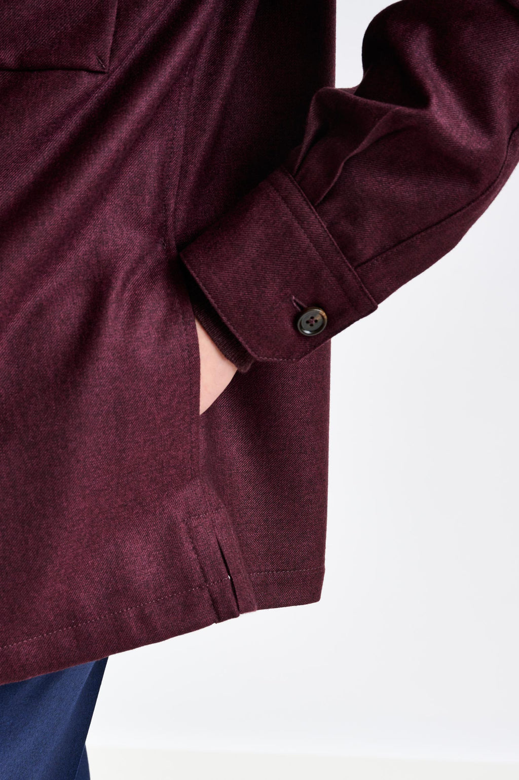 Red 100% Cashmere Overshirt Bliss — detail 1