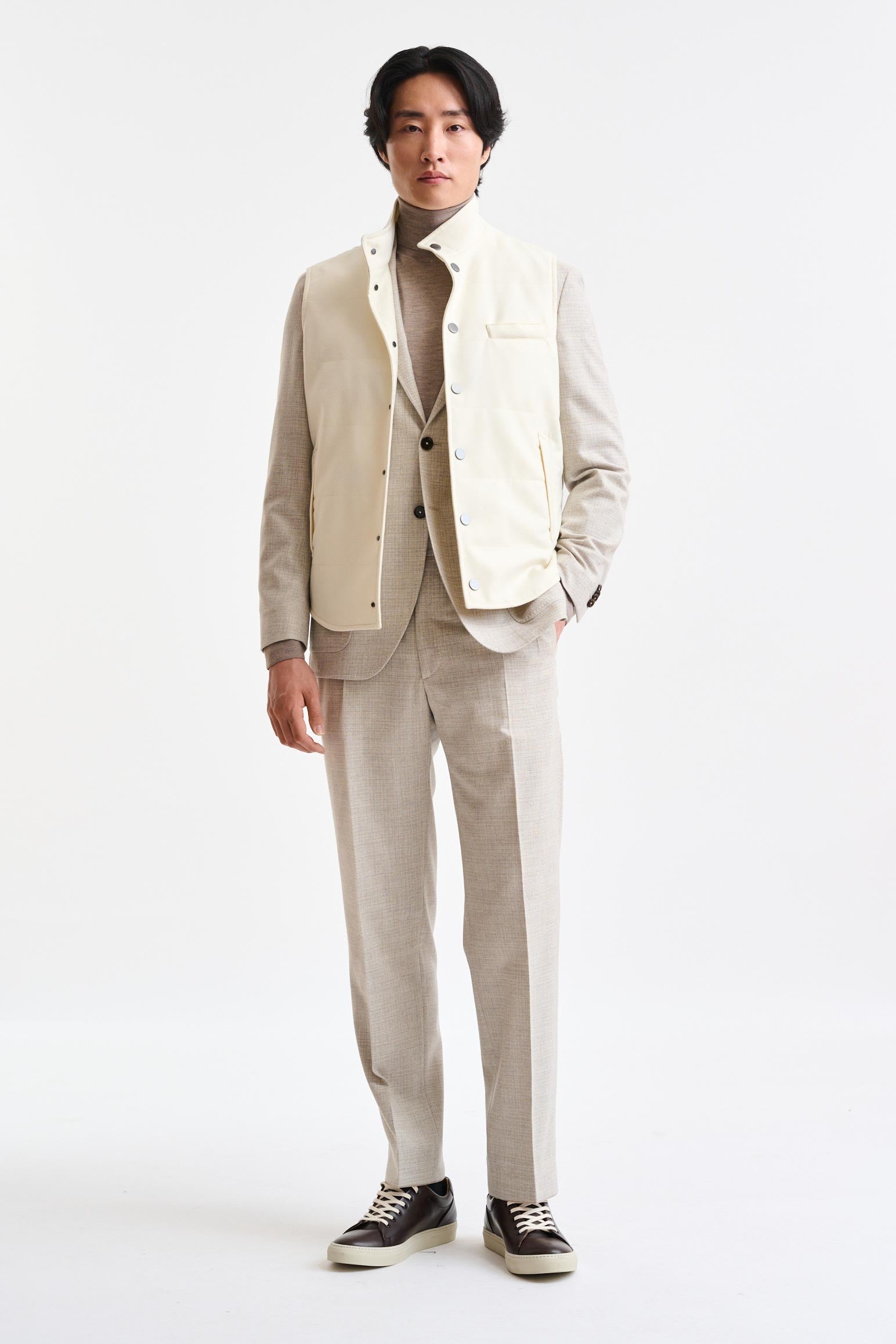 Light Beige Wool Keswick Waistcoat Flannel & Saxony — detail 1