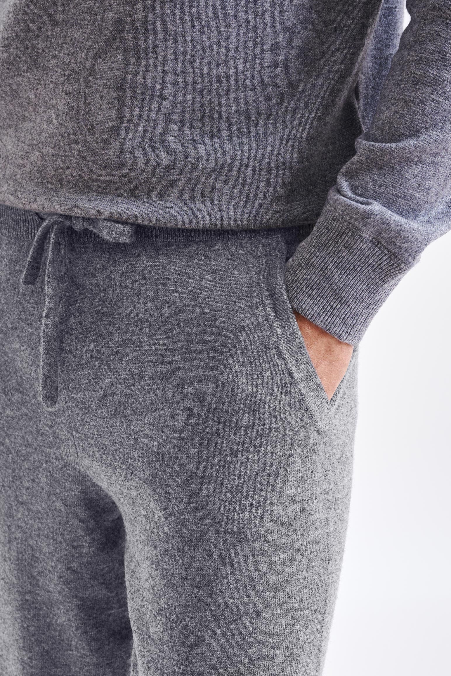 Grey 100% Cashmere Casual Knitted Trousers — detail 3