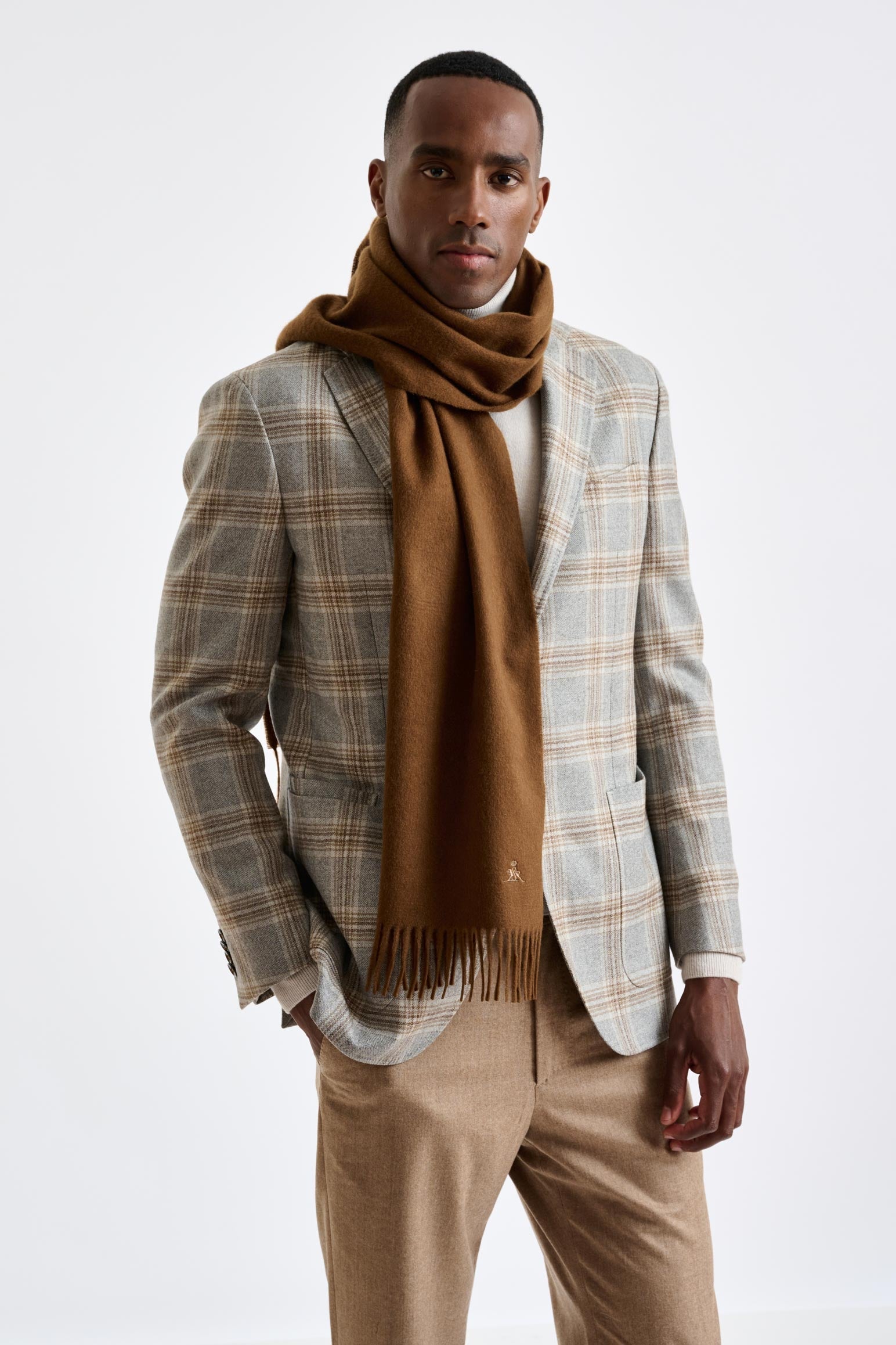 Toffee Brown 100% Pure Cashmere Scarf — detail 2