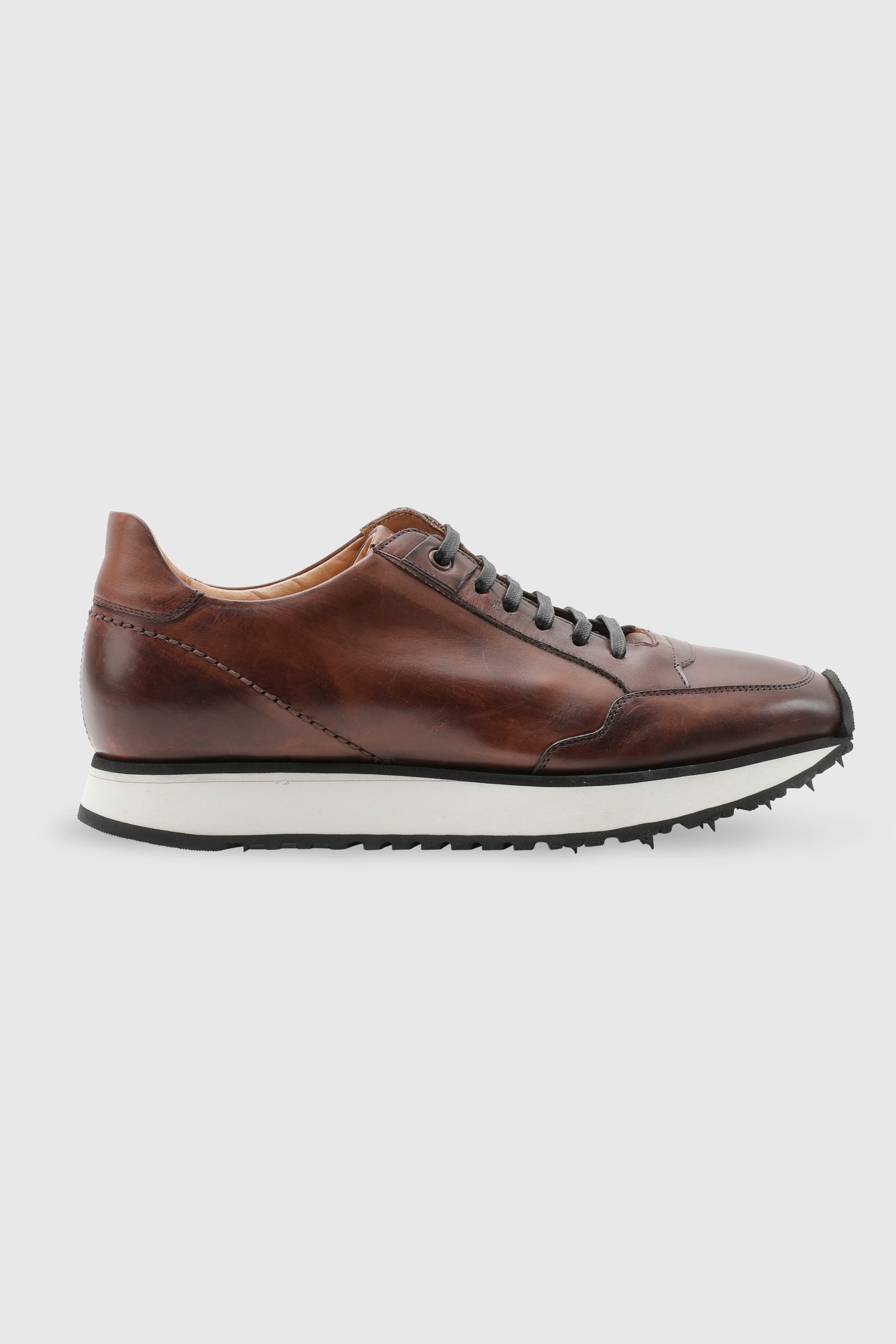 Brown Sportswear Runner