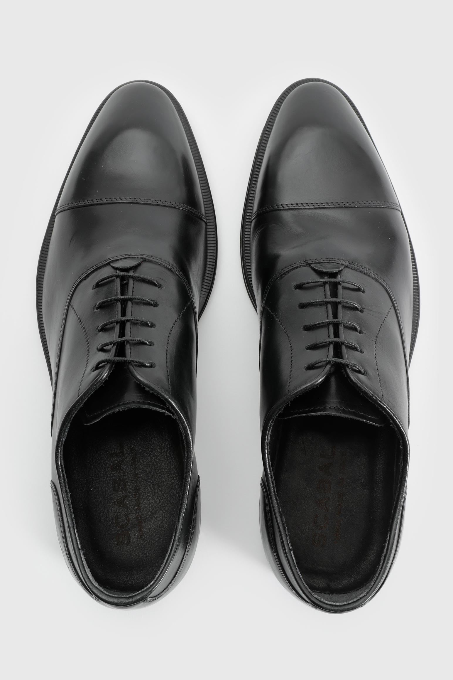 Black Oxford Light Shoe — detail 1