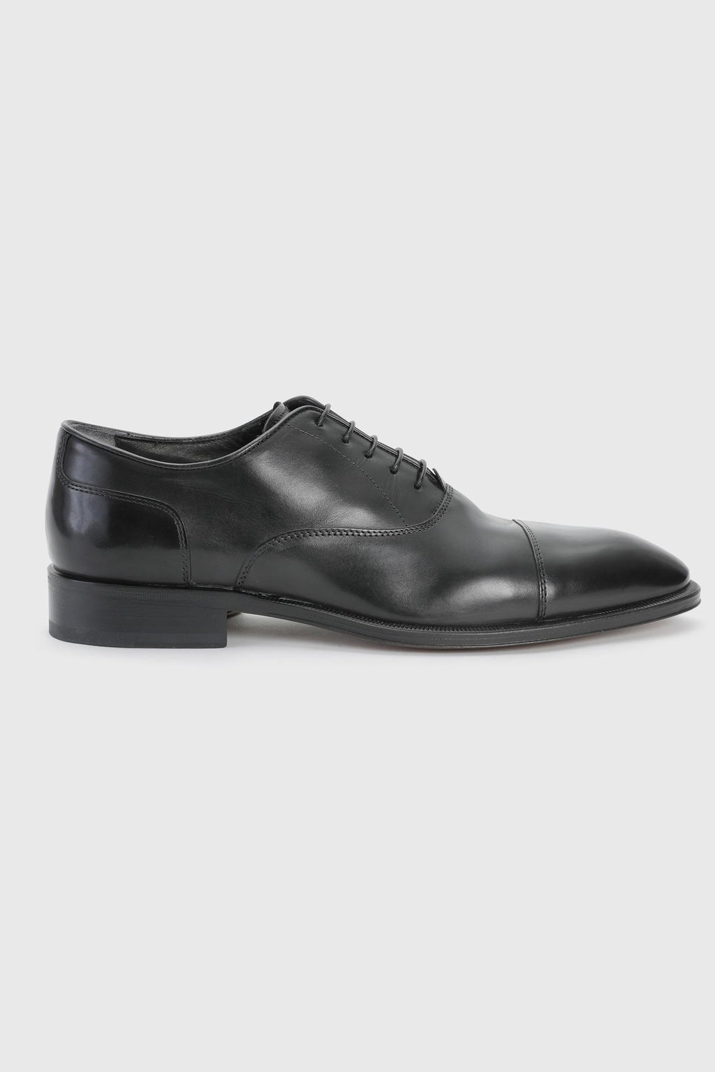 Black Oxford Light Shoe