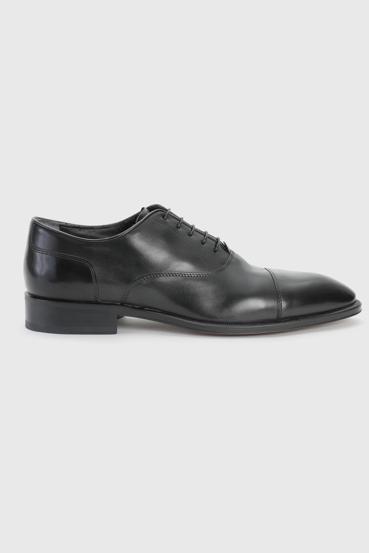 Black Oxford Light Shoe