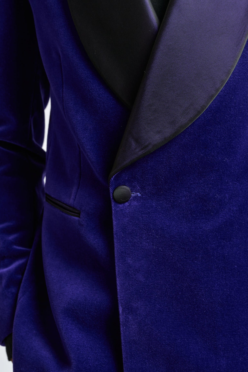 Blue Velvet Soho Tuxedo — detail 4