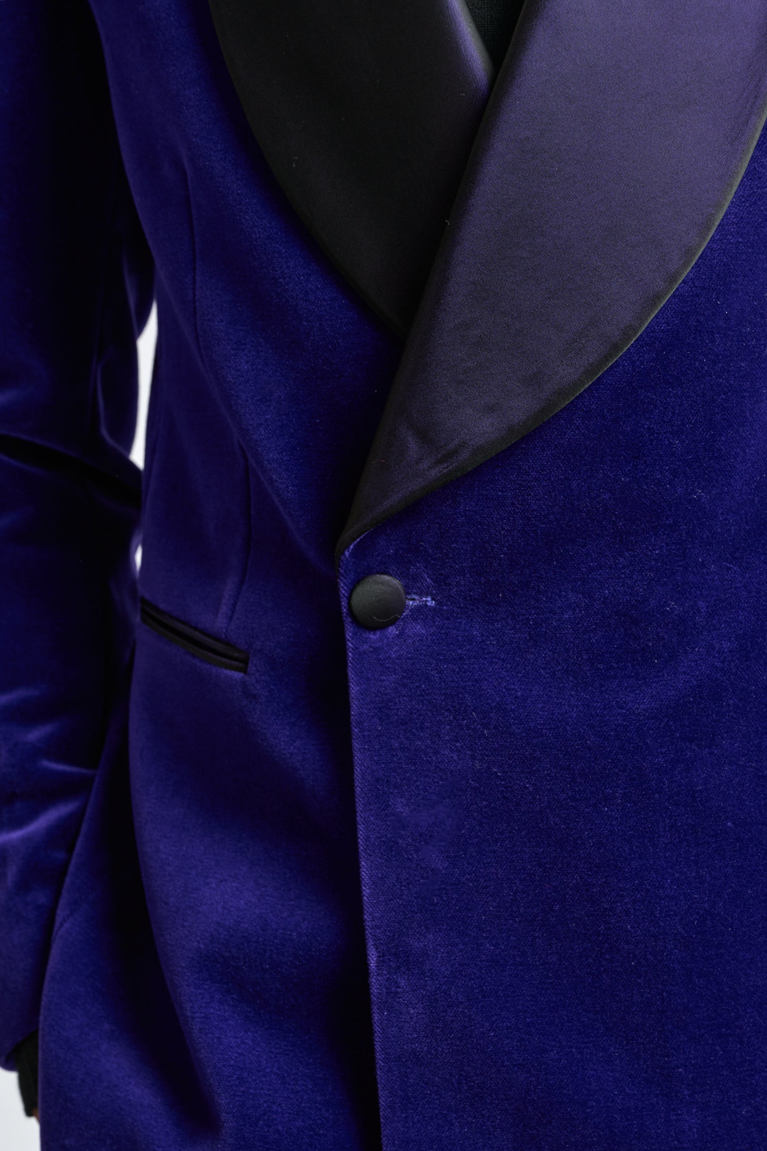 Blue Velvet Soho Tuxedo — detail 4