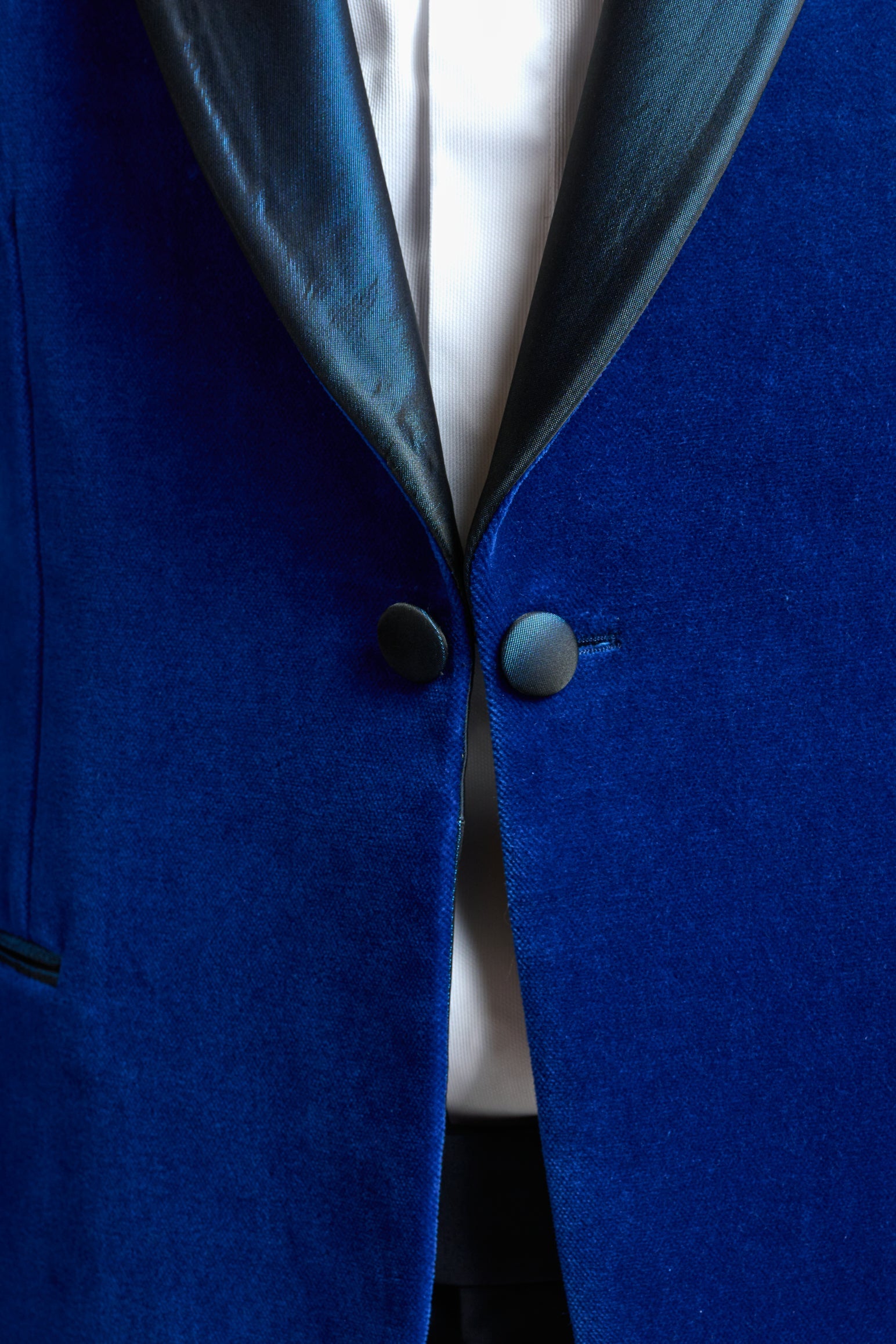 Blue Velvet Kenton Tuxedo — detail 3