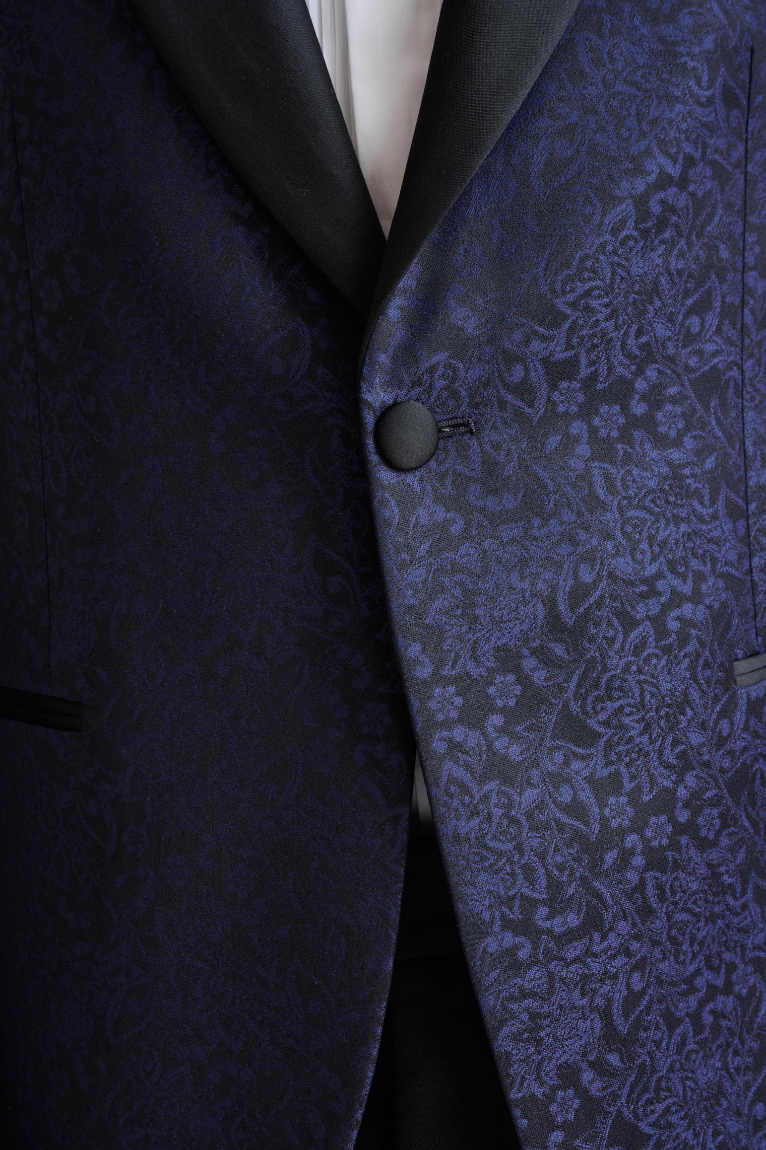 Midnight Blue Wool Soho Tuxedo Lifestyle — detail 4