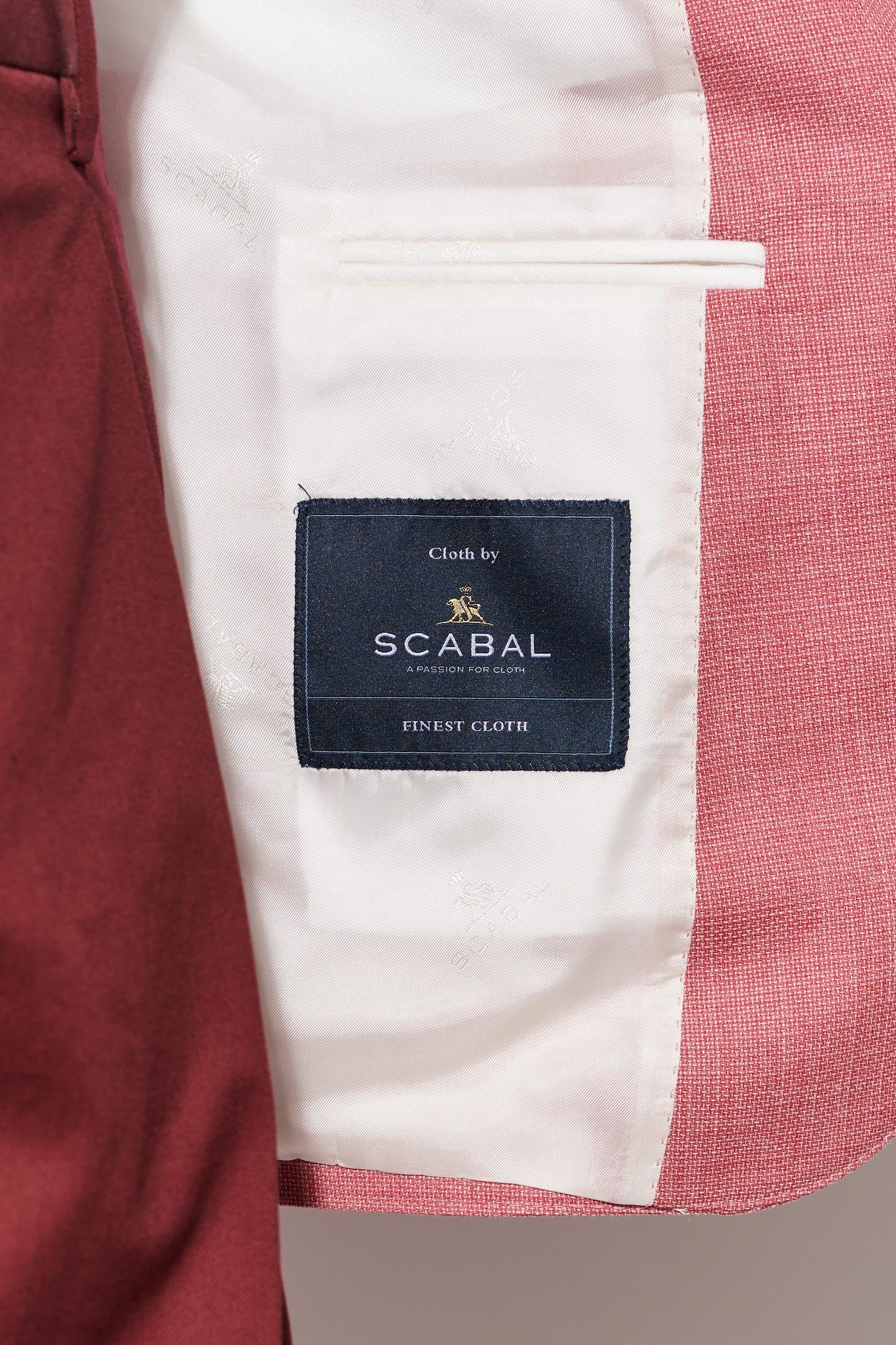 Medium Pink 100% wool Soho Tuxedo Jazz — detail 3