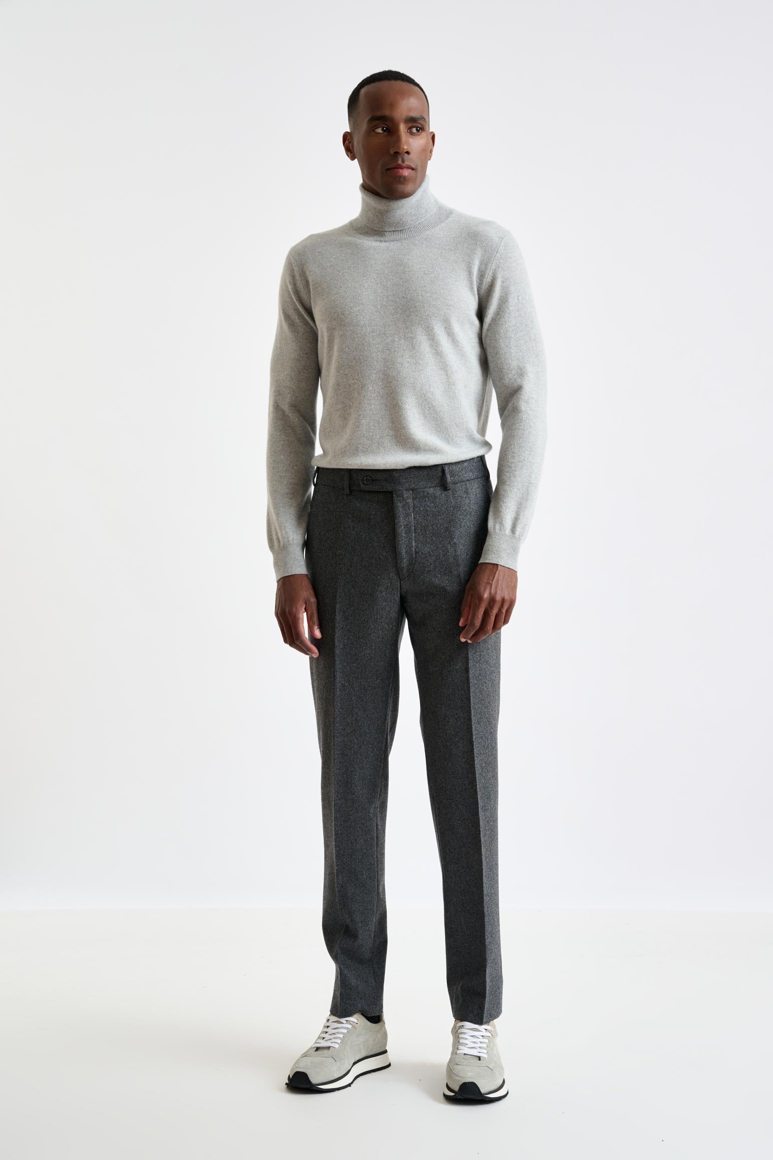 Light Grey Super 100's Wool Farley Trousers Flannel Saxony — detail 2