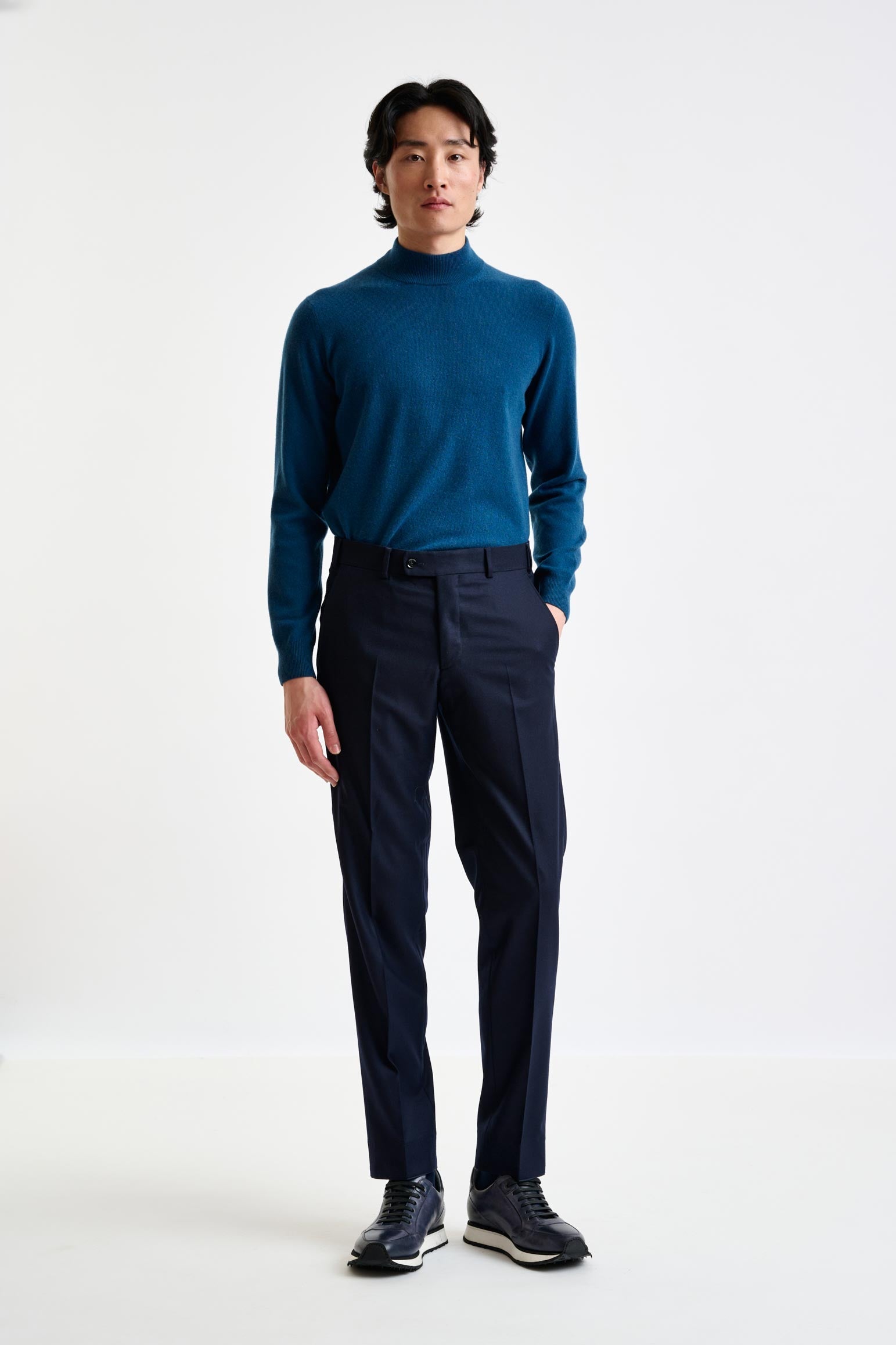 Navy Super 120's Wool Farley Trousers Flannel Saxony — detail 1