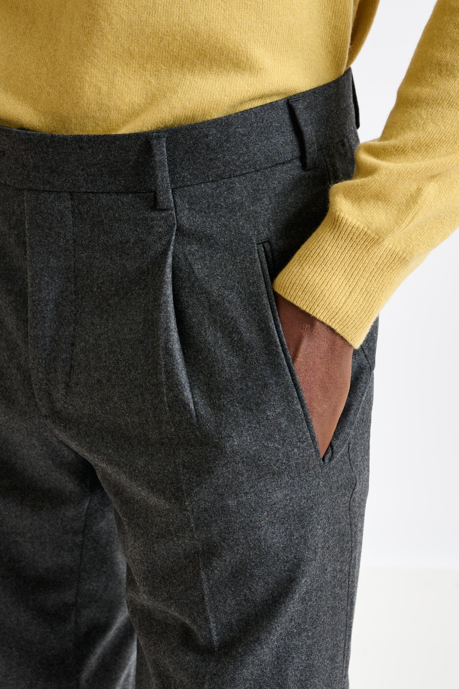 Grey Super 120's Wool Farley Trousers Flannel & Saxony — detail 1