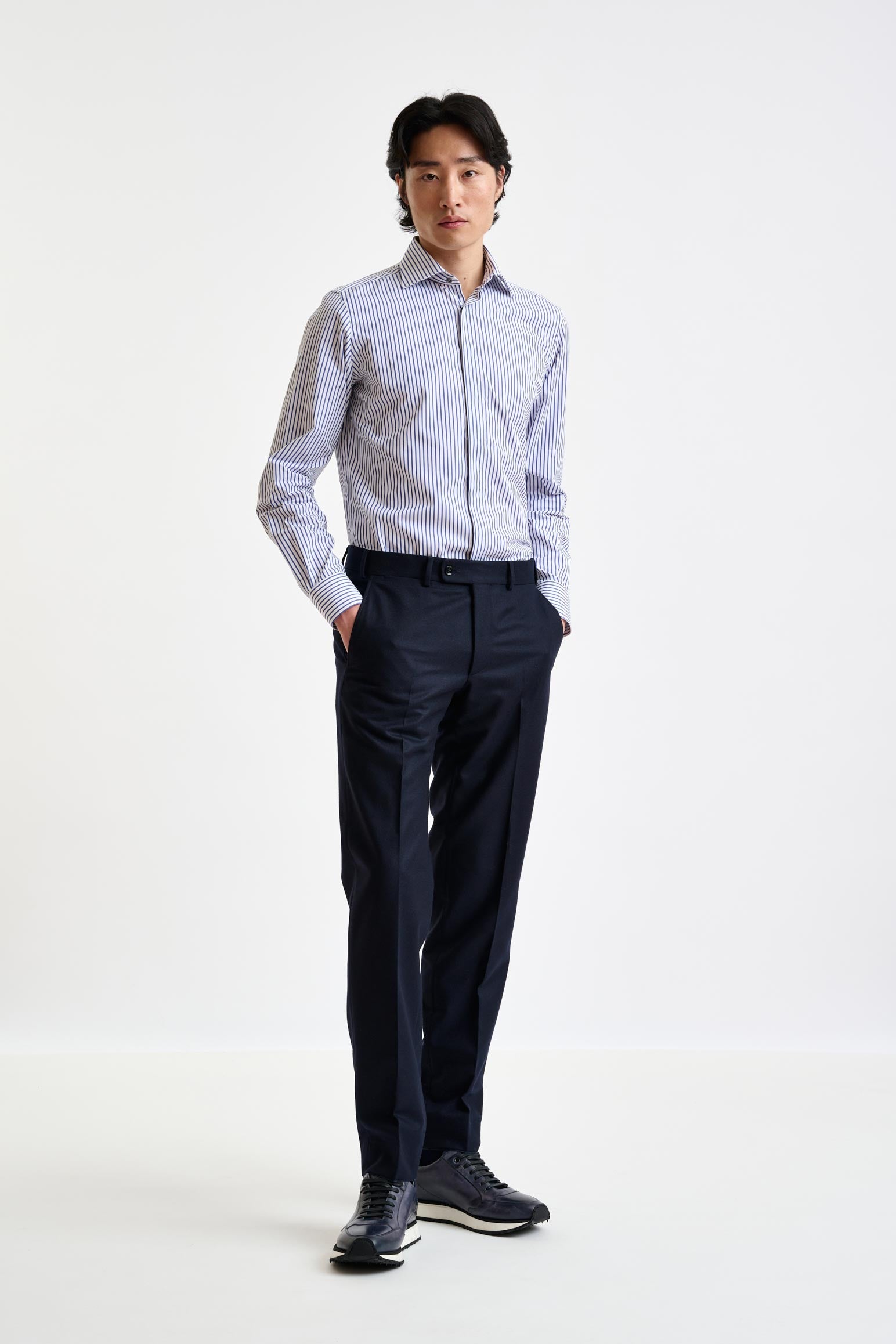 Midnight Blue Super 100's Wool Farley Trousers Flannel Saxony — detail 2