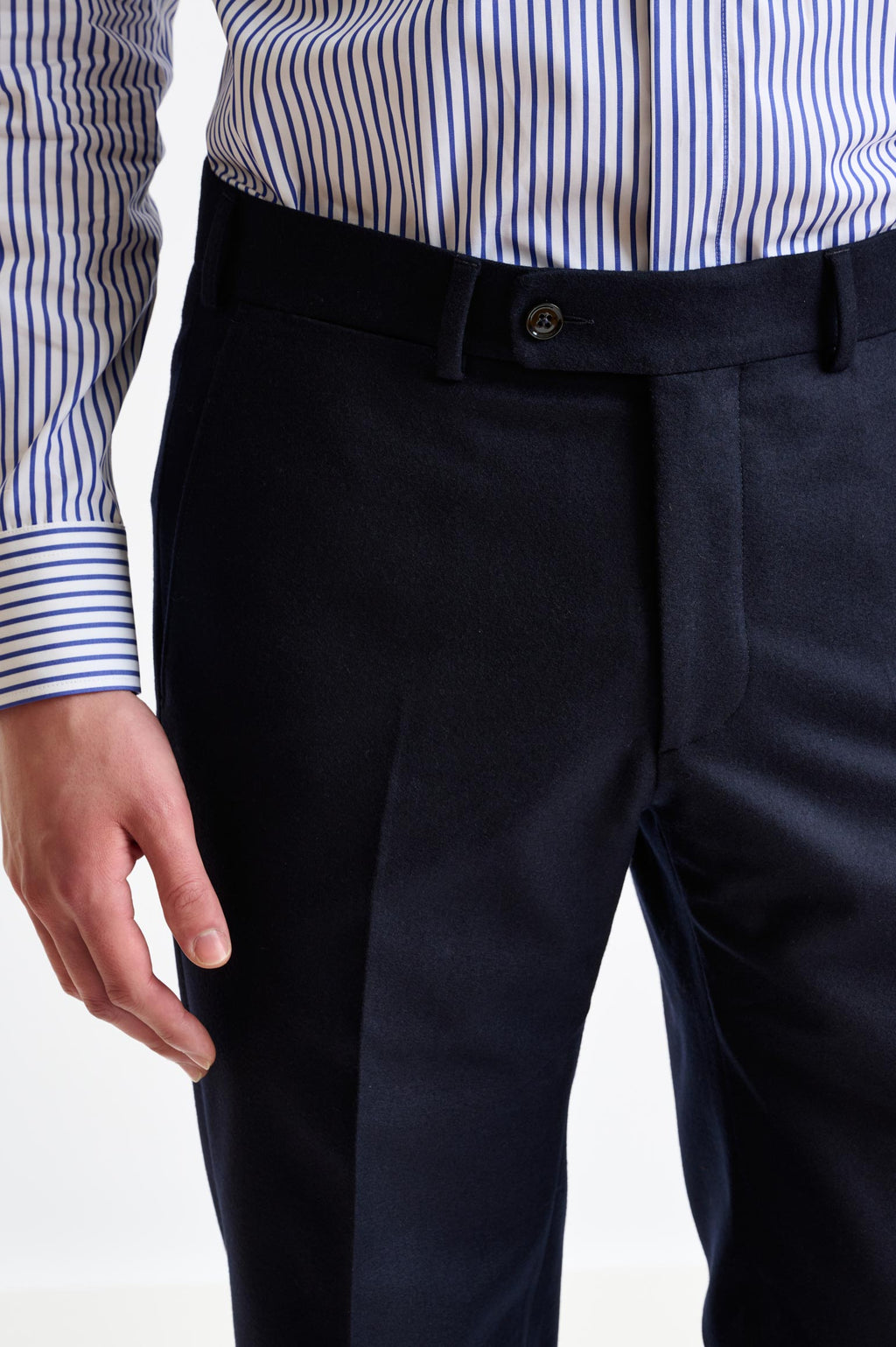 Midnight Blue Super 100's Wool Farley Trousers Flannel Saxony — detail 1