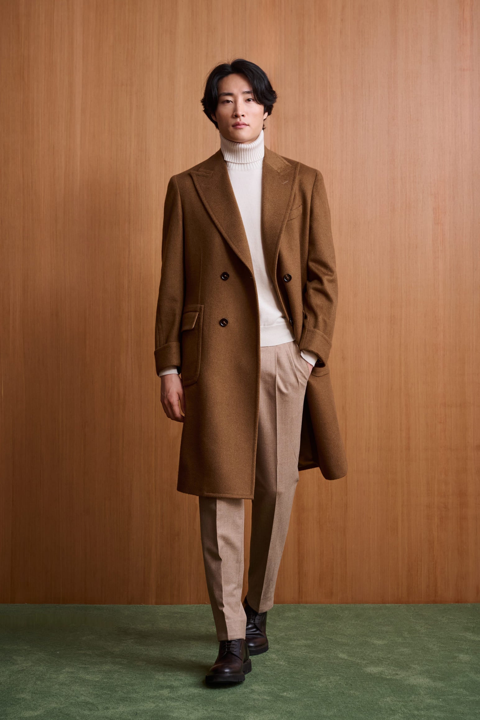 Medium Brown 100% Cashmere Guildford Overcoat Zeus