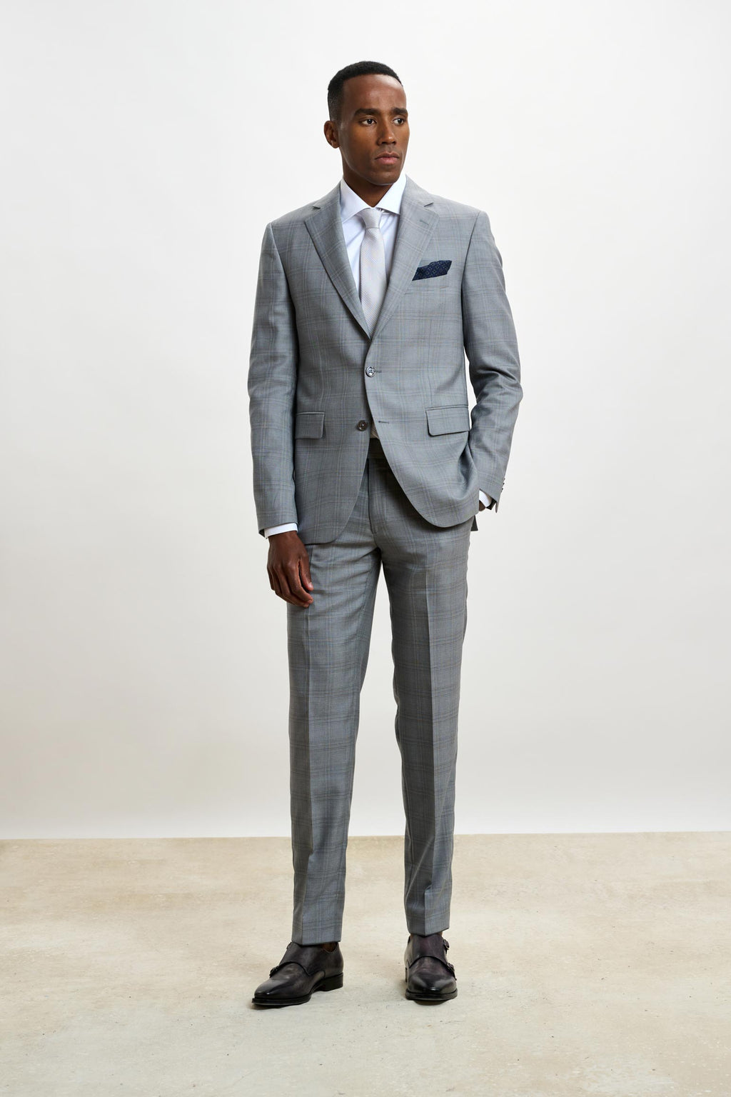Light Grey Check Soho Suit Sleek — detail 4
